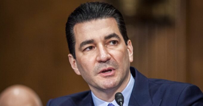 241130-Scott-Gottlieb-ch-1137-7c6ad4.jpg