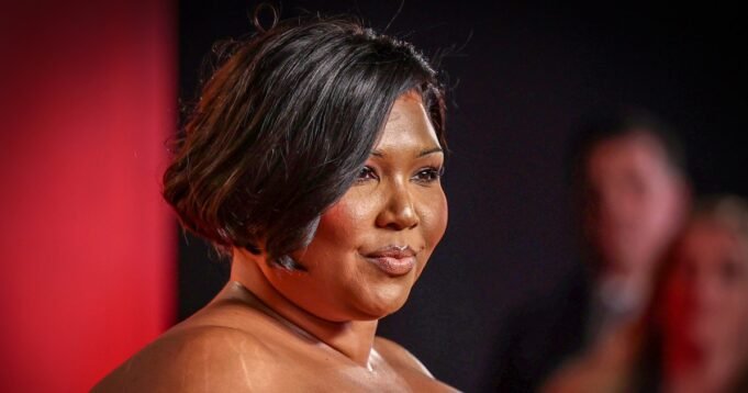 241207-Lizzo-ch-1128-78ad0a.jpg