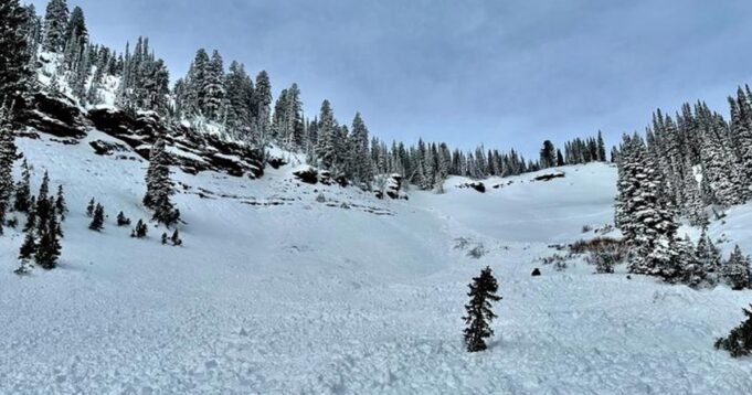241225-utah-avalanche-rc-714p-c3a7f4.jpg