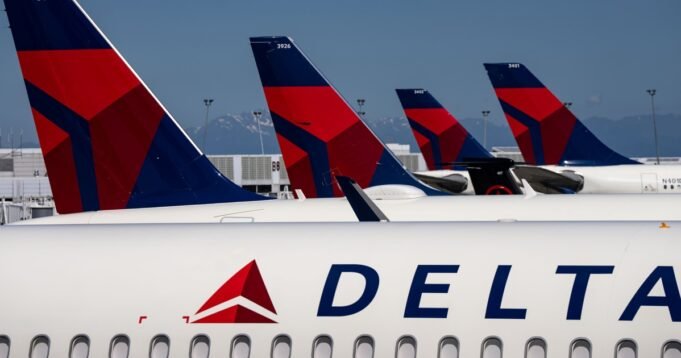 241226-Delta-Seattle-aa-419-c31f7c.jpg