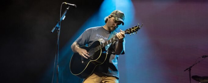 American-Songwriter-Featured-Image-60.jpg