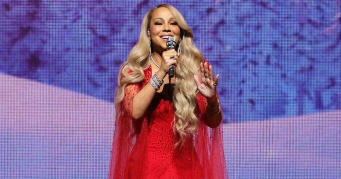 Mariah-Carey-Opens-Christmas-Day-NFL-Games.jpg