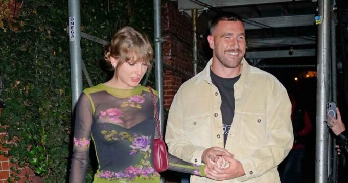 Taylor-Swift-and-Travis-Kelce-Plan-to-Celebrate-Christmas-With-Their-Families-2.jpg