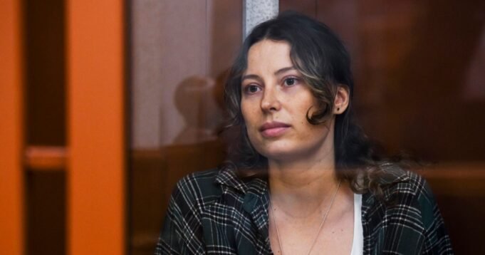 240731-ksenia-karelina-mb-1434-3acc83.jpg