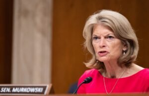 Os líderes do Partido Republicano conquistaram a conta de Trump com a votação de Murkovsky com a isenção do Alasca