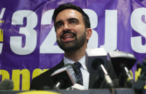 Declaração no Anti -TRUMP do chuveiro