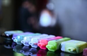 Temasek Poly captura os alunos vapando durante o julgamento de detectores; As escolas mostram interesse em dispositivos