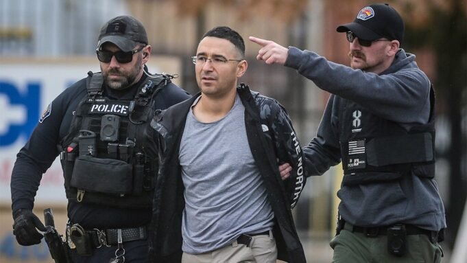 Albuquerque-New-Mexico-Solomon-Pena-Arrested.jpg