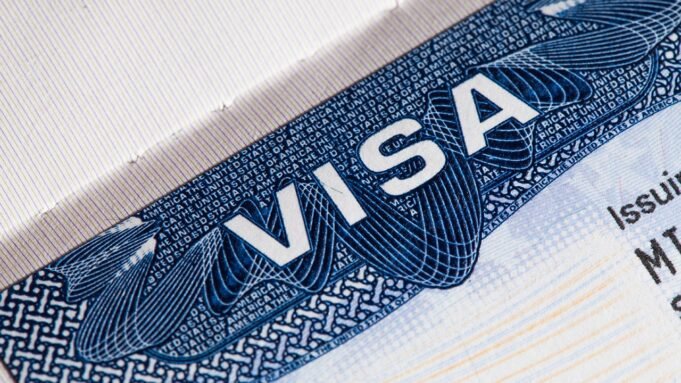 US-Visa-iStock.jpg