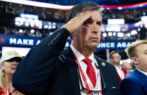 O deputado Barry Moore anuncia uma candidatura à cadeira no Senado nas eleições de 2026