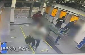 Scandal de ‘troca de cartões’: árvores que estavam prestes a aplicar o escândalo por funcionários do banco foram presos