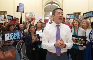 Os democratas do Texas planejam voltar para casa com o Partido Republicano preparando a nova sessão de Reedscence