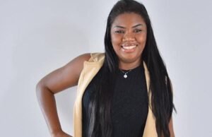 Rakel Brito testemunha em uma delegacia sobre o relacionamento com o jogo