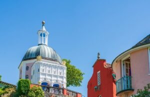 A vila ‘Fairytail’ do Reino Unido geralmente é errada para Lake Como