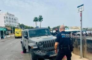 A mulher britânica de 23 anos foi morta e outros dois ficaram feridos, lutando pela vida em Ibisa, depois de ‘Drogas Jeep Driver Mounts Paving’.