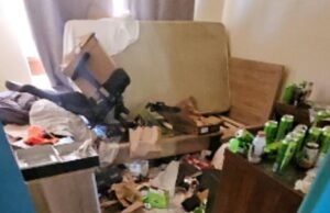 Ressentimento na listagem para obter uma tarifa de lixo em exigência estrita de reparo