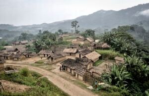 Os extremistas do ISIS mataram 50 pessoas com uma partida em um funeral