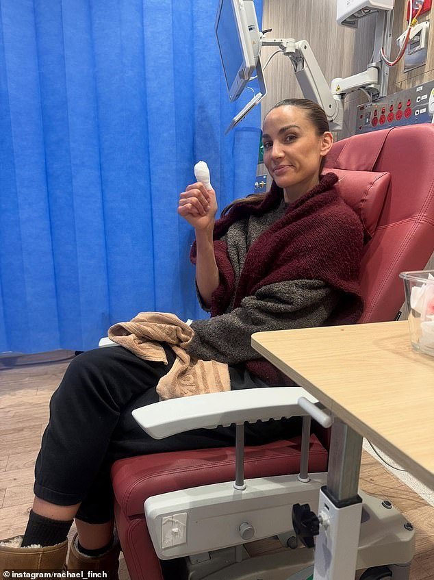 102201737-15105565-Rachael_Finch_has_stunned_fans_by_sharing_a_shock_photo_which_ca-a-5_1758070898828.jpg