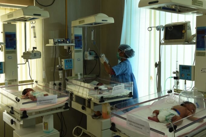 Newborn-babies-are-pictured-at-the-special-newborn-care-unit-in-India.jpeg