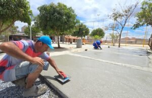 Monts Claros City constrói uma nova praça em jardim privado