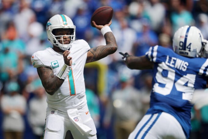 miami-dolphins-quarterback-tua-tagovailoa.jpg