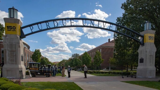 purdue-university-campus-sign.jpg