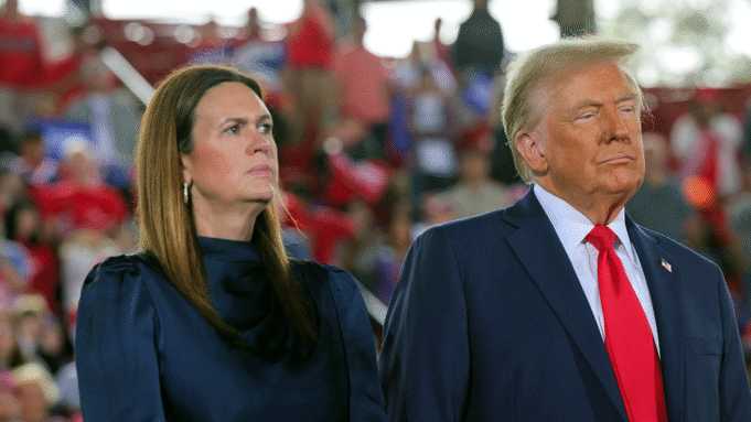 sarah-huckabee-sanders-trump.png