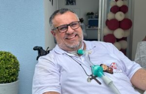 O padre Marlon Massio recebe alta do hospital por 11 dias na UTI: ‘Deus Sharber’