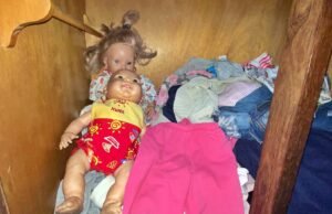 Pai e madrasta foram presos depois de relatar o estupro de filhas