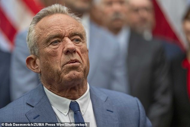 102888131-15181307-Robert_F_Kennedy_Junior_pictured_above_in_August_said_at_a_press-a-38_1760184995676.jpg