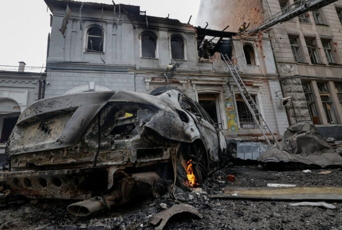 1761537789_2025-10-22t093611z-979945857-rc2xghadxnf9-rtrmadp-3-ukraine-crisis-attack-kharkiv.jpg