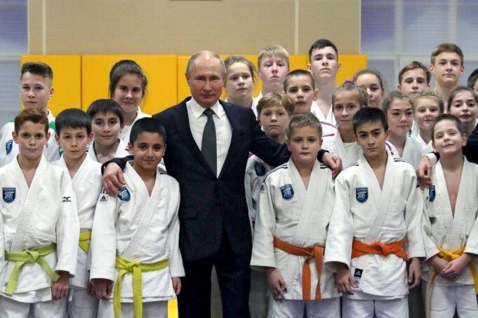 1761540894_Russia_Birth_Rates_21200.jpg