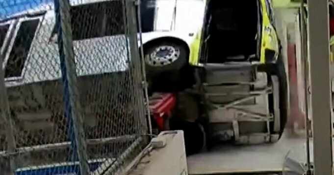 El_Paso_Thumb_Vert-koyi2m.jpg