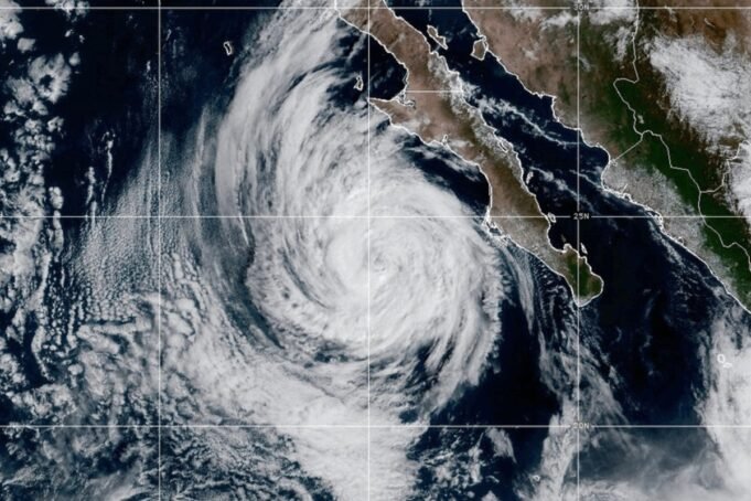 Extreme-Weather-Tropical-Storm-Priscilla-mnnmjuya.jpeg