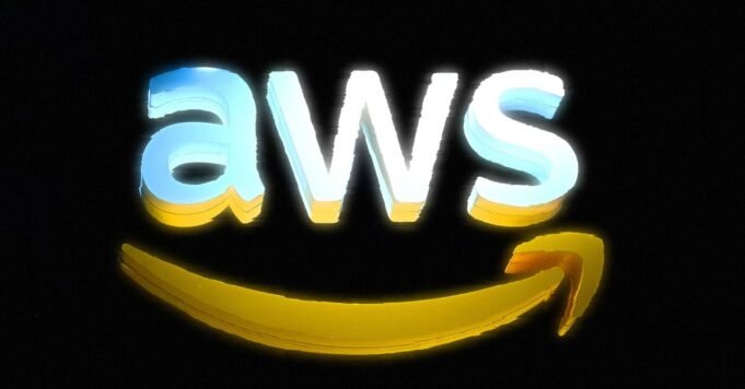 security_roundup_aws_outage.jpg