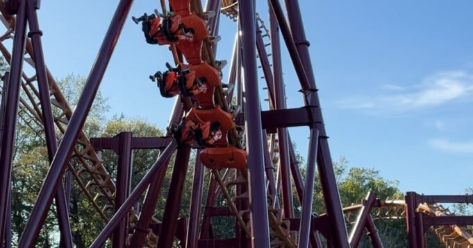 sixflags-oh4dc9.jpg