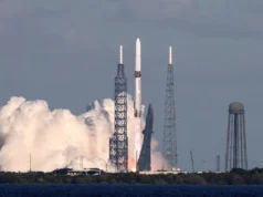 O foguete New Glenn da Blue Origin implanta satélite de Marte e pousa reforço