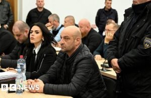 Julgamento começa após 63 mortos em incêndio em boate na Macedônia do Norte