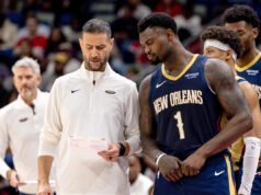 Zion Williamson perdeu 14 pontos em seu retorno devido a uma distensão no tendão da coxa e não conseguiu liderar os Pelicanos na vitória sobre o Nuggets