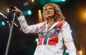 O cantor de “Whitesnake” David Coverdale se aposenta da música depois de quase 6 décadas