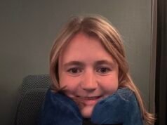 MELHOR ALMOFADA DE VIAGEM: Testei dezenas de travesseiros durante a viagem para que você possa dormir bem em trens, aviões e até mesmo em pernoites.