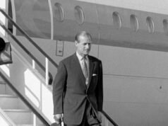 Revelado: o homem armado disparou seis tiros contra a embaixada britânica na Argentina enquanto o príncipe Philip estava lá dentro… dois meses após um fraco desempenho na Copa do Mundo