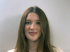 Apenas 1 em cada 10 escolas secundárias distribui telefones aos alunos durante o dia escolar – pesquisa DfE