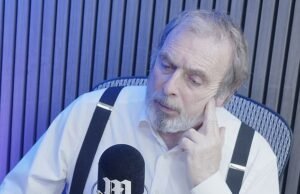 A BBC é como a União Soviética… e está gritando por revolução, disse Peter Hitchens a Sarah Vine no novo podcast do Daily Mail