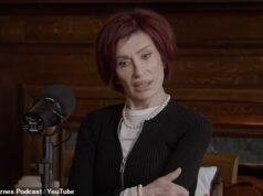 Sharon Osbourne revelou que uma mulher que afirma ser a filha secreta de Ozzy enviou unhas dos pés, cabelo e sangue para implorar por testes de DNA.