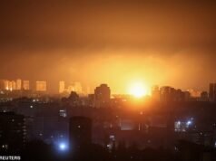 Putin dispara contra Kiev em um dos maiores ataques de mísseis e drones em meses, visando usinas de energia e áreas residenciais