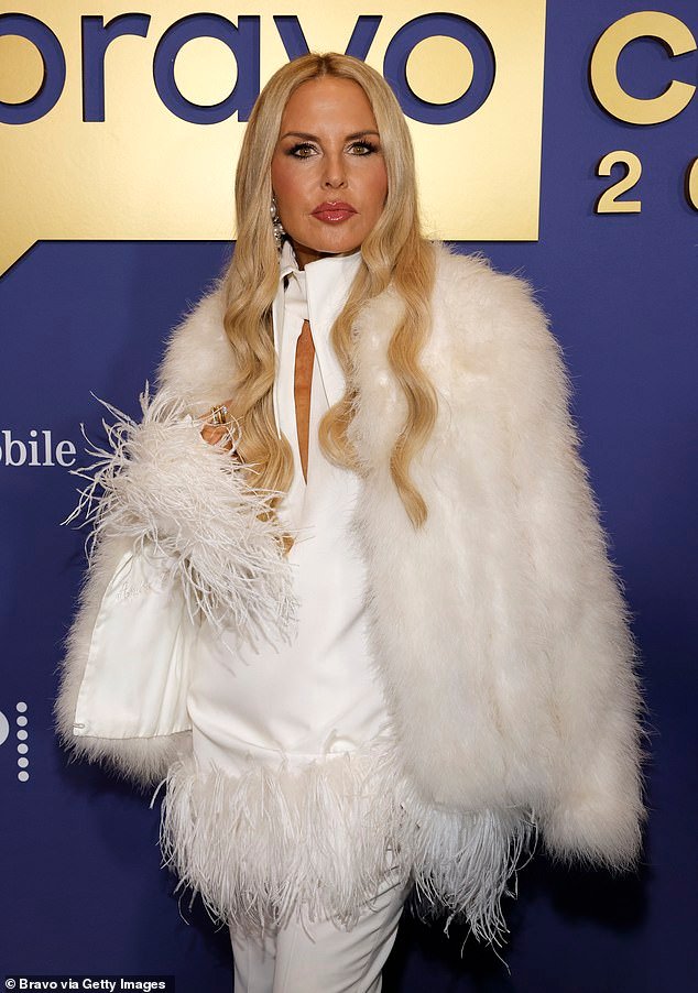 103903161-15293321-Rachel_Zoe_is_giving_insight_into_the_recent_end_of_her_26_year_-a-97_1763183061167.jpg