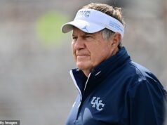 Bill Belichick criticado por atitude desrespeitosa em relação ao técnico rival após a última derrota na UNC