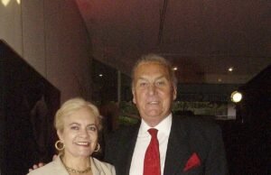 Austrália se despede do magnata do rádio John Laws com funeral de estado após morte aos 90 anos