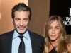 ‘Estamos tão felizes que você está tendo o caso de amor que merece’: o novo romance de Jennifer Aniston com Jim Curtis elogiado por seu amigo de longa data Adam Sandler enquanto ele se emociona com a estrela ‘linda e inebriante’.